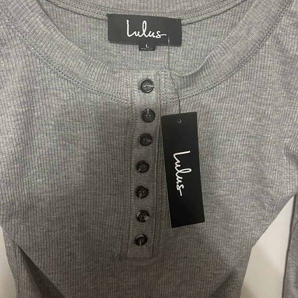 LULUS Heather Grey Long Sleeve Button-Front Bodysuit Size L - Picture 4 of 6